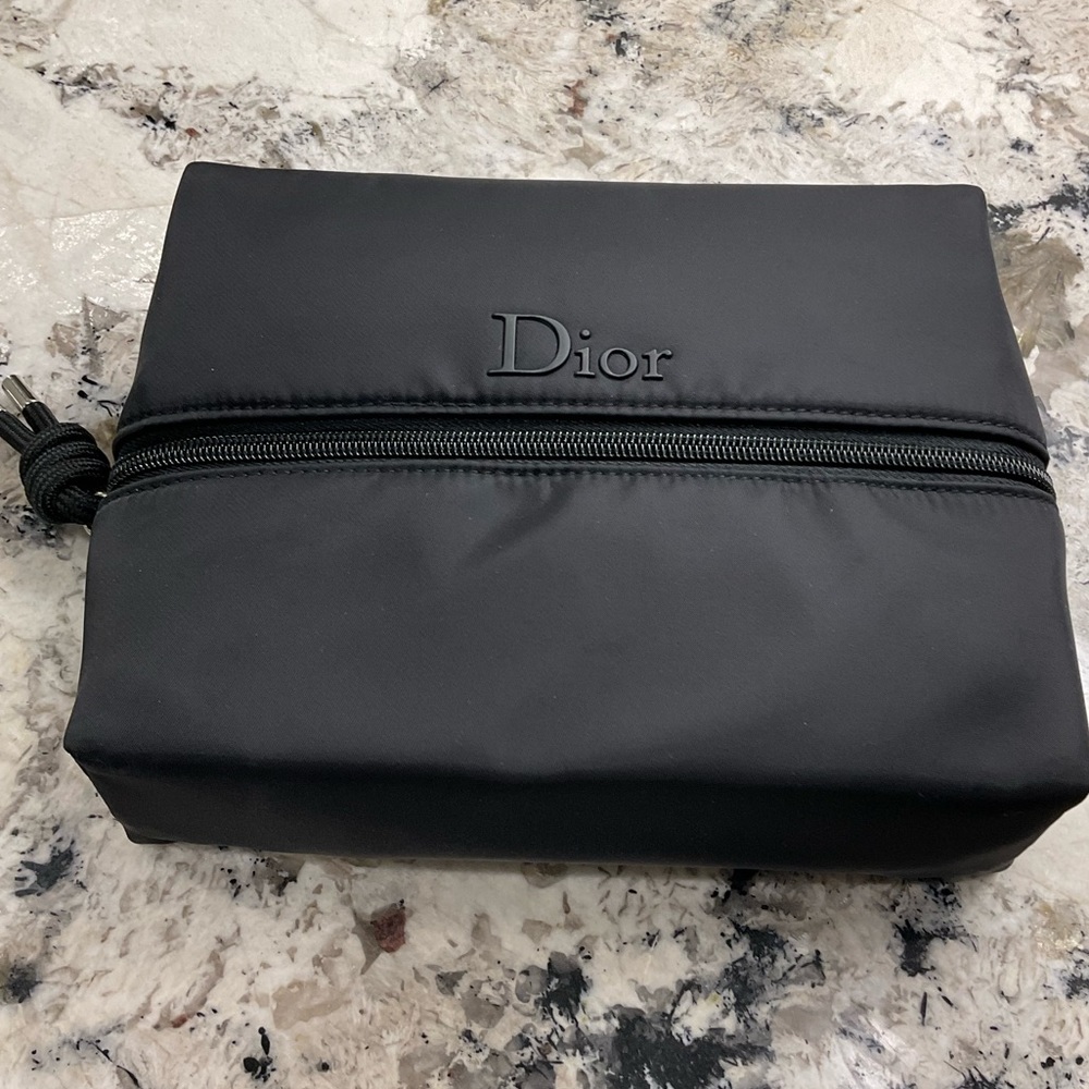 NWOT Dior Pouch Case Organizer Makeup Bag Black.. 9" X 6.75" X 2” UNISEX